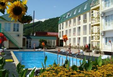 Фото номера Номер &quot;Стандарт&quot; Гостиница Salut Hotel г. Новомихайловский 11