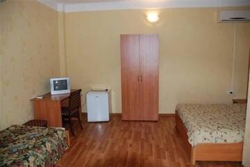 Фото Гостевой дом Inn Maxim г. Новомихайловский 1